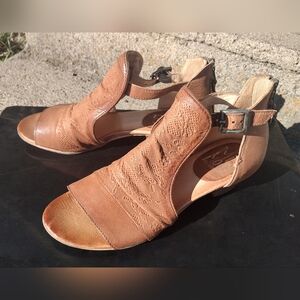 MIZ MOOZ Corra Women's Size 41 (USW 9.5 - 10) Heeled (1 3/8") Sandals Open Toe